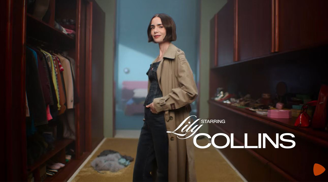 Lily Collins en una estancia durante la campaña Inner Voices de Zalando.